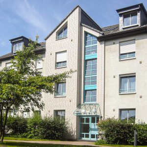 Hiddenseestraße 15