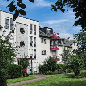 Hiddenseestraße 13